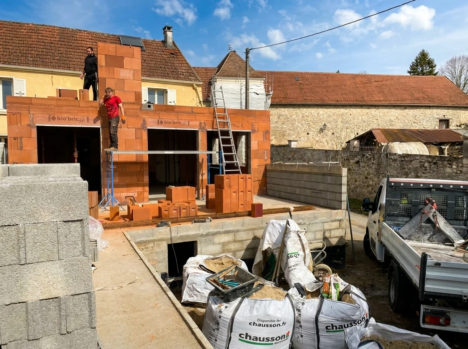 Intérieur d'une extension en cours de construction
